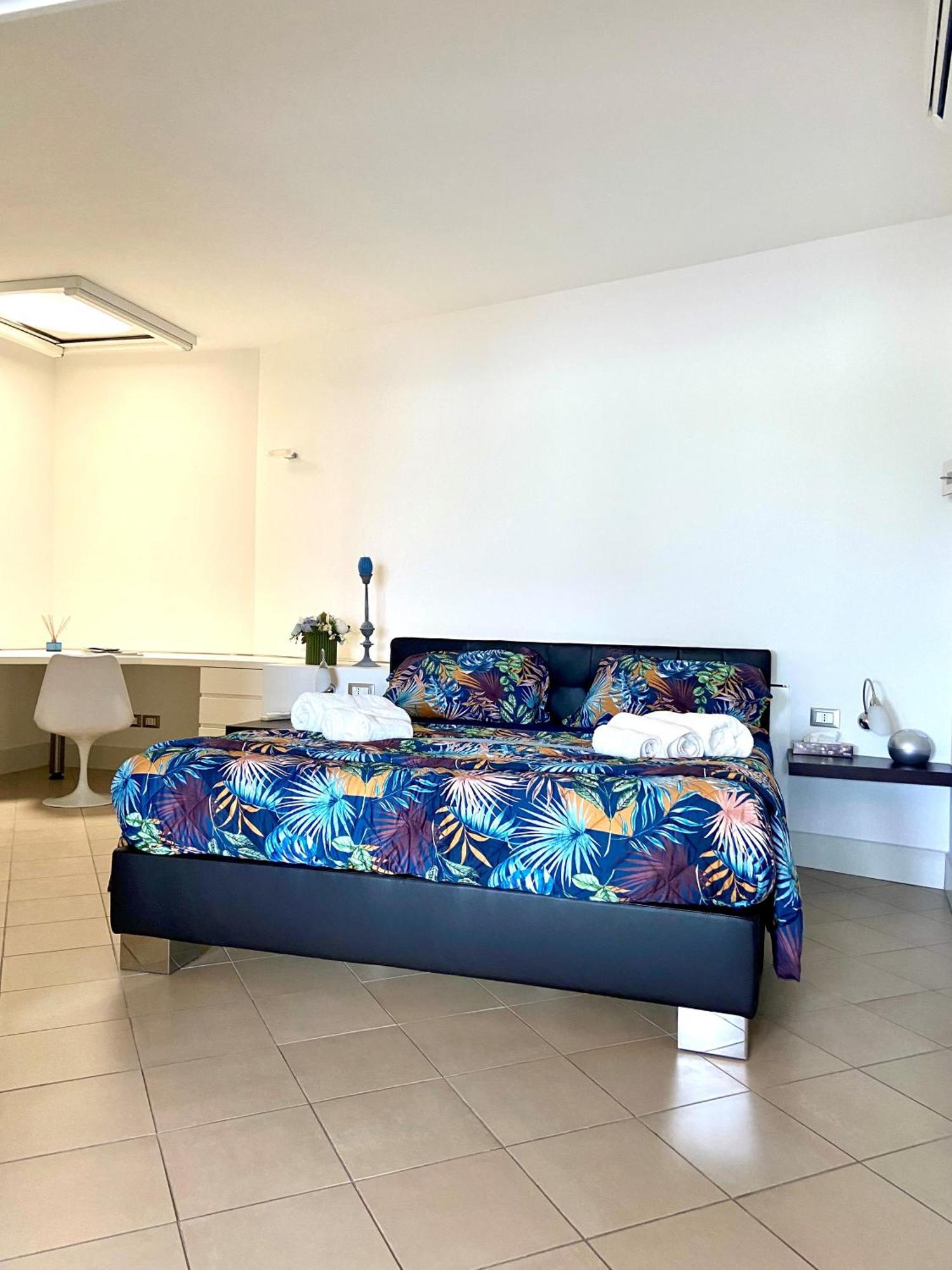 Luxury Apartment San Lorenzo Al Mare Exterior foto