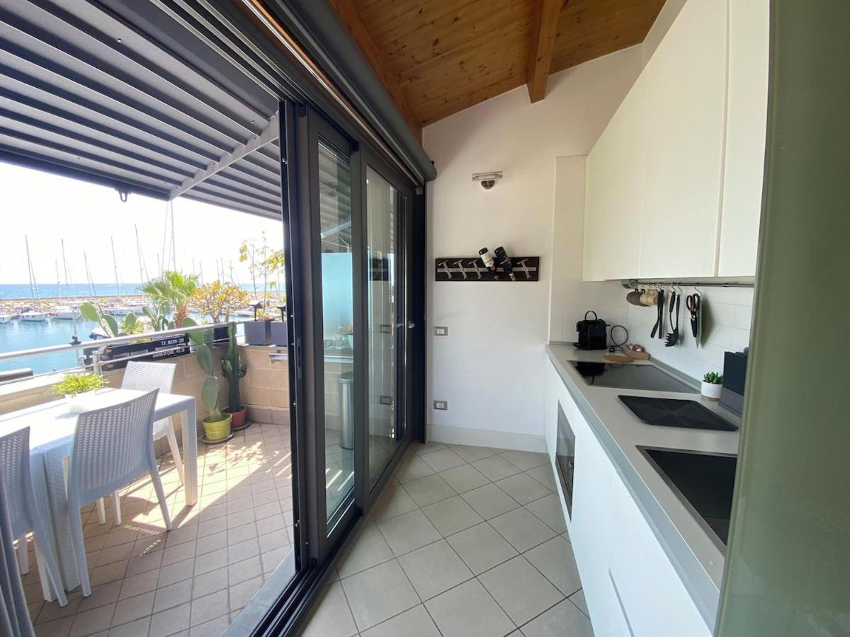 Luxury Apartment San Lorenzo Al Mare Exterior foto